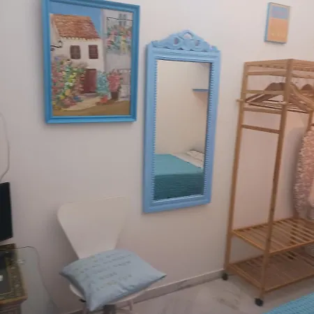 Privada Con Bano. * קדיז