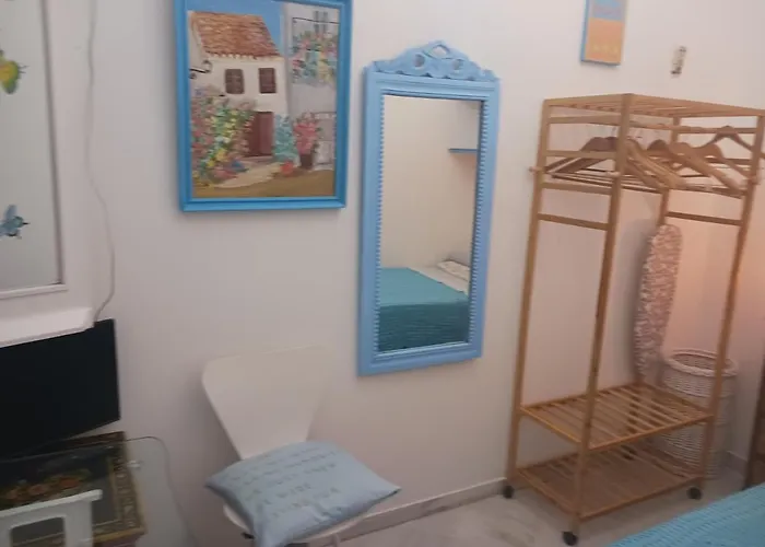 Privada Con Bano. * קדיז