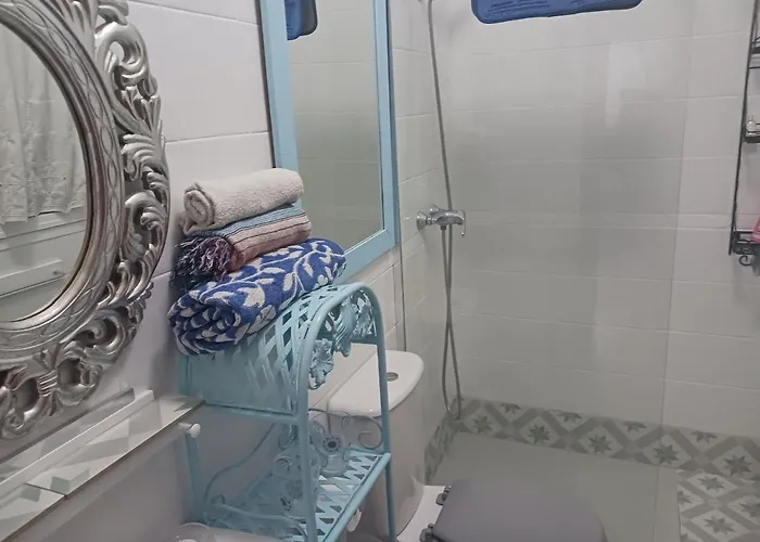 Privada Con Bano. בית אירוח