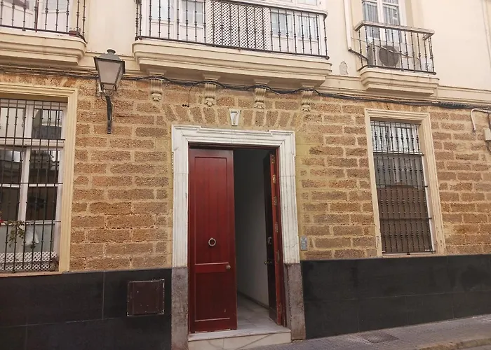 Privada Con Bano. קדיז